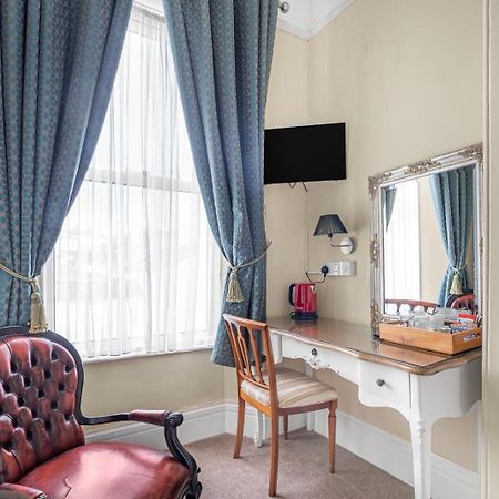 Summerlands Guest House Торки Екстериор снимка