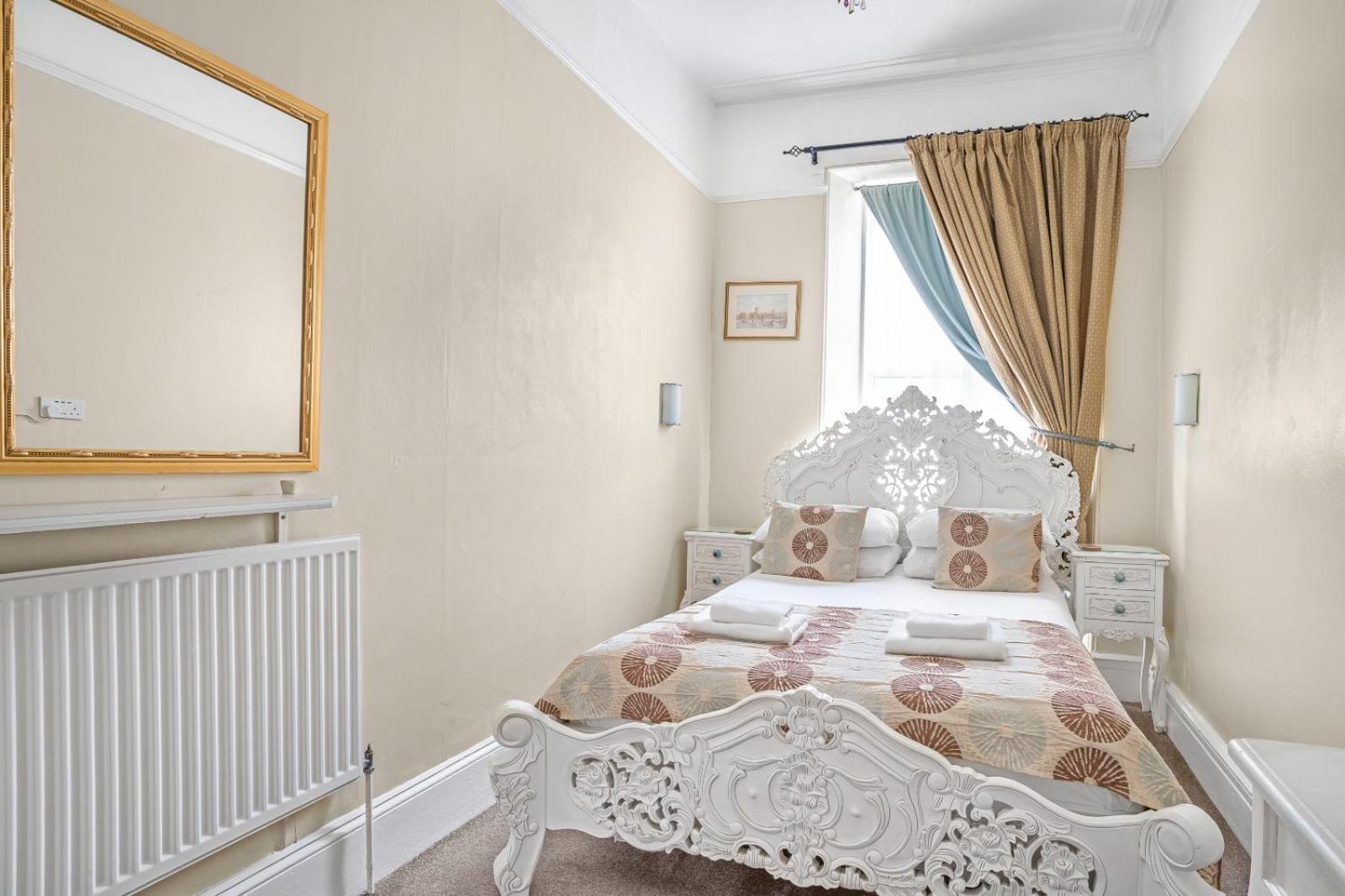 Summerlands Guest House Торки Екстериор снимка