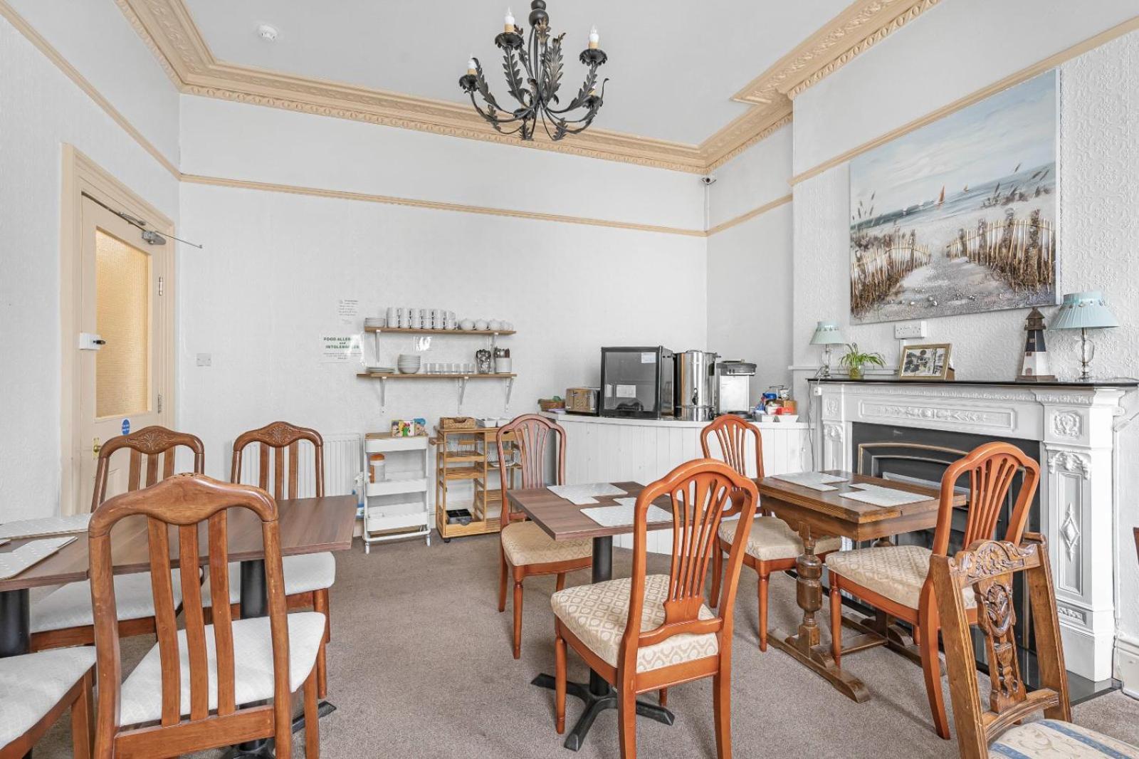 Summerlands Guest House Торки Екстериор снимка