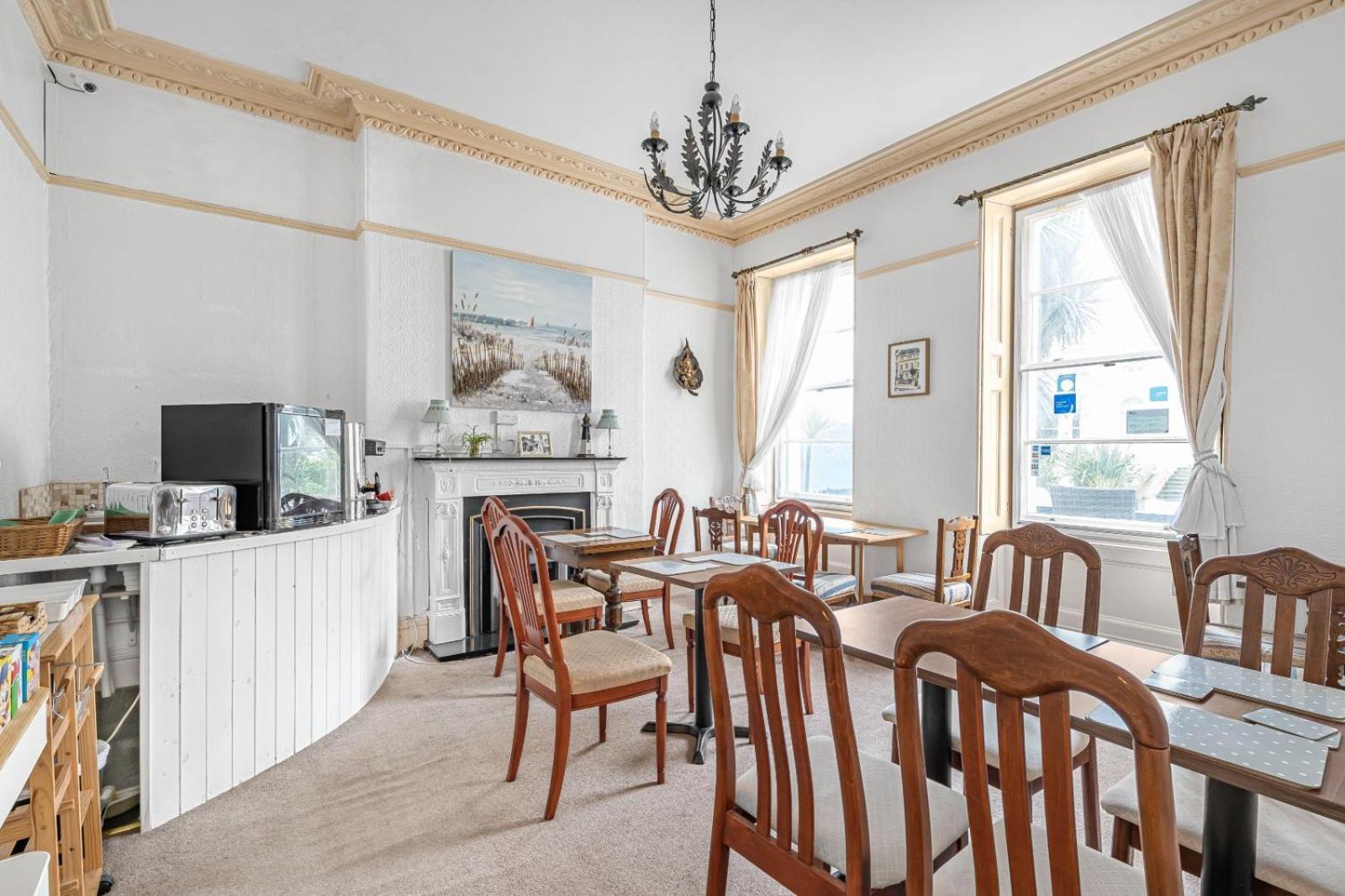 Summerlands Guest House Торки Екстериор снимка